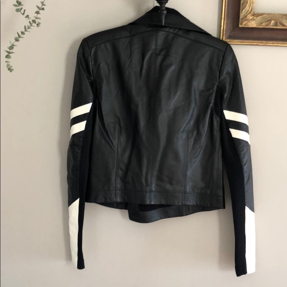 {Sold} VEDA Max Classic jacket size:S - Picture 2 of 3